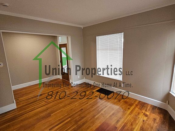 2nd image of 516 Glenwood Ave