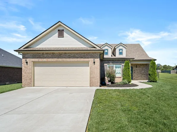 238 Spring Breeze Dr, Tullahoma, TN 37388