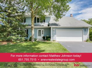 2851 Castleford Dr, Woodbury, MN 55125