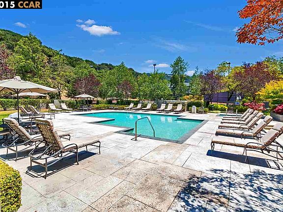 4th image of 580 Canyon Oaks Dr APT B