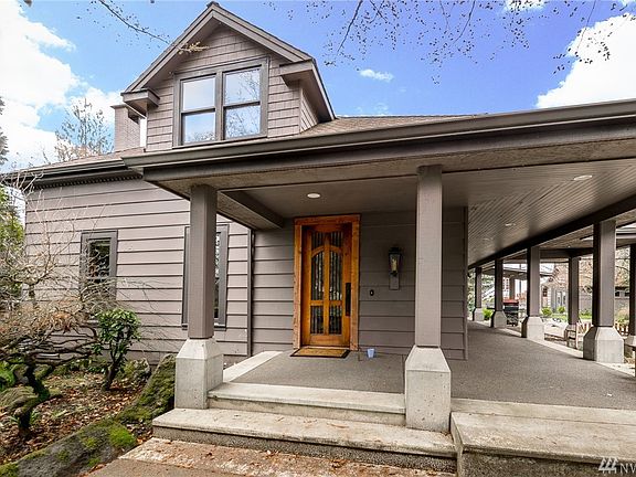 2nd image of 204 W Pine St