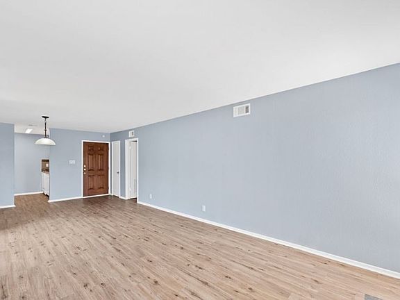 3rd image of 3431 N Hills Dr APT 221