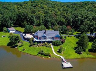 23601 Lake Ridge Ln, Warrenton, MO 63383