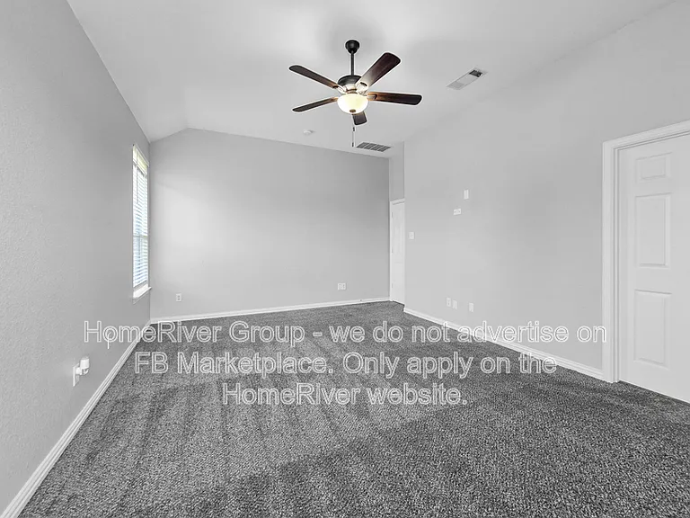 705 Champlain Ct — Photo 13