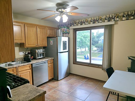 5th image of 963 Brunswick Cir