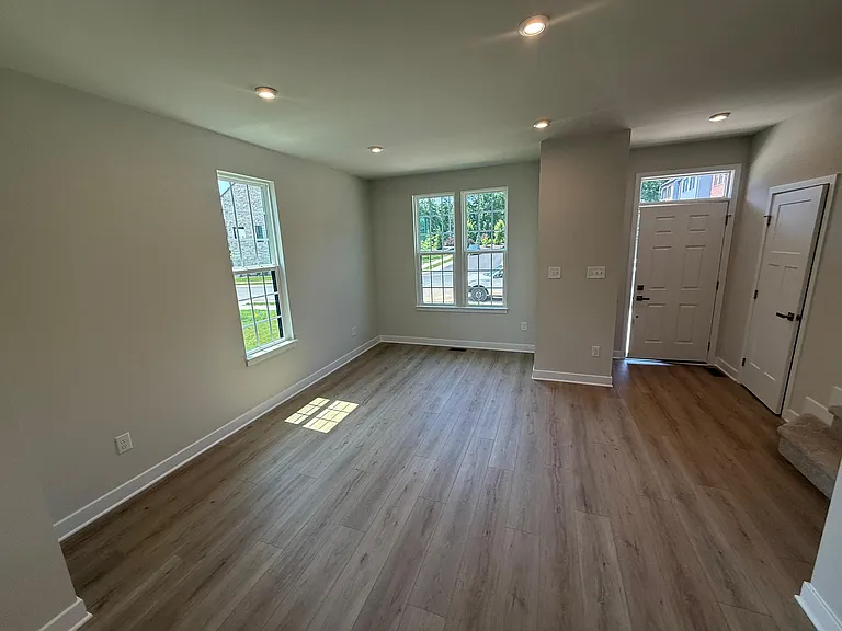 1101 Arborway Ln #1 — Photo 3