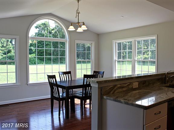 5th image of 108 Barbaro Ct