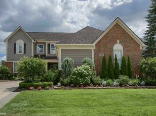 59696 Glacier Rdg S, Washington, MI 48094