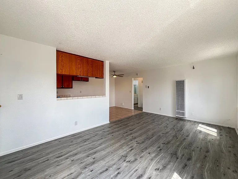 11943 Grevillea Ave — Photo 12