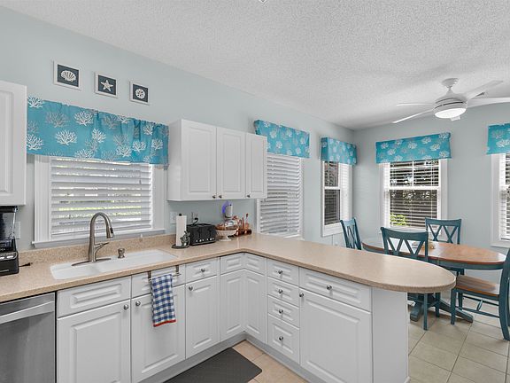 5th image of 6203 Catalina Dr. #1112