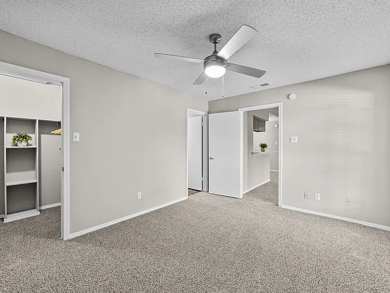 Trinity Village Apartments — Photo 37