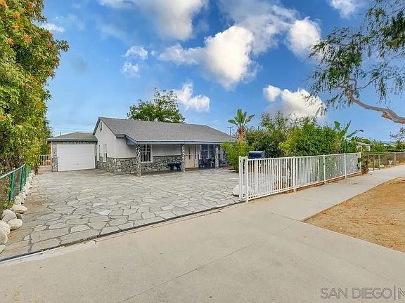 5th image of 534 N Orange Ave