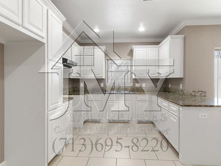 9502 Craven Gardens St #A — Photo 7