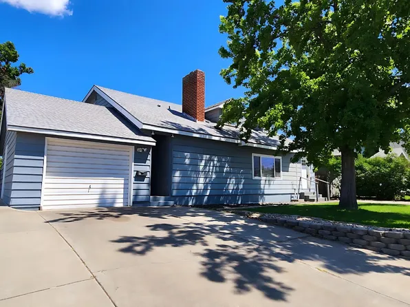 911 W Leola St, Pasco, WA 99301