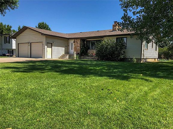 2nd image of 119 5th St SW