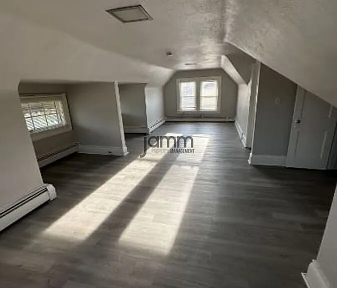14724 Clifton Blvd #LOFT — Photo 11