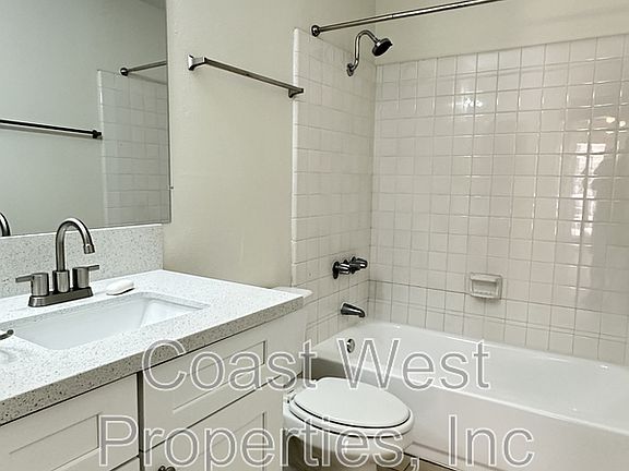 2nd image of 4978 Niagara Ave APT 17