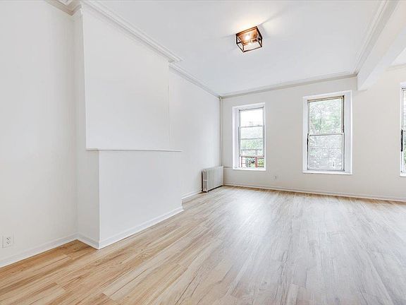 2nd image of 370 Forrest St Floor 2