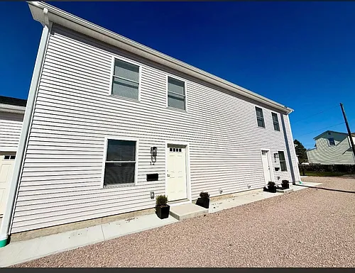 12-14 Ledward Ave #A Photo 1 12-14 Ledward Ave #A Photo 1