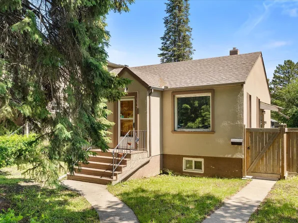 11727 129th St NW, Edmonton, AB T5M 0Y8
