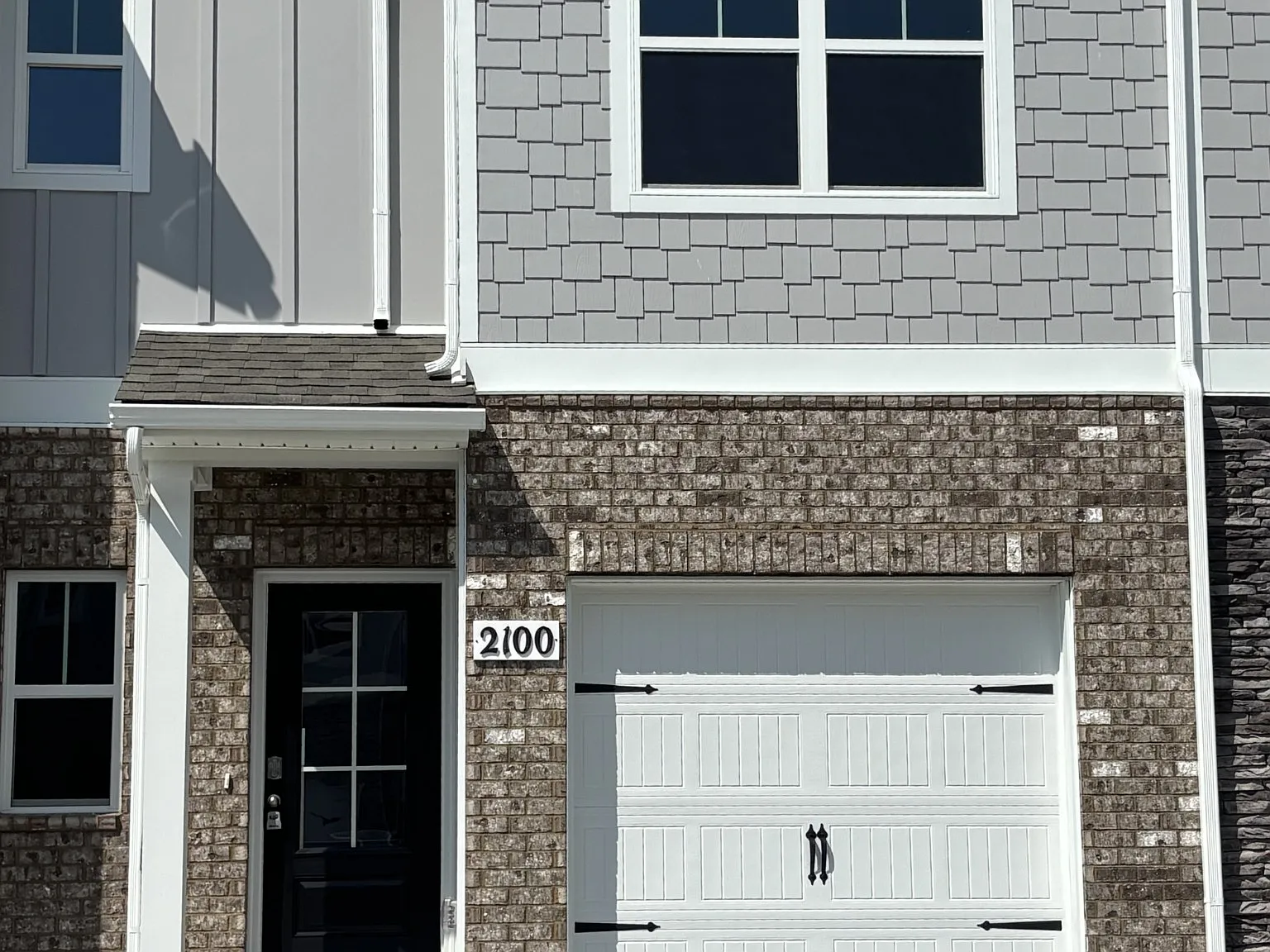 3 bed, 2.5 bath, 1418 sqft, $2,000 — Photo 1