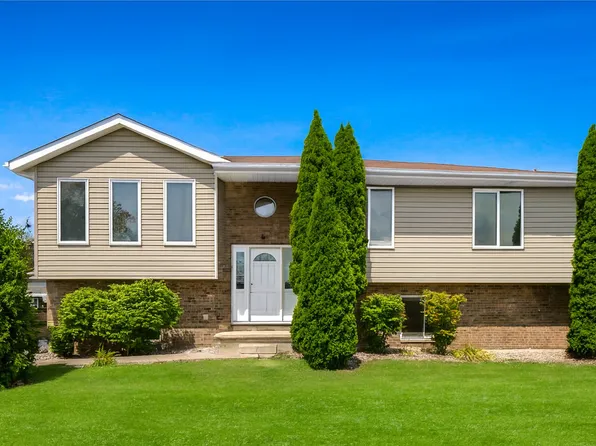 6911 Astoria Dr, Plainfield, IL 60586