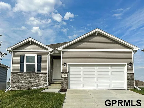 5542 186th Ave, Elkhorn, NE 68022