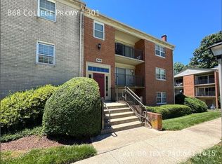 868 College Pkwy APT 301, Rockville, MD 20850