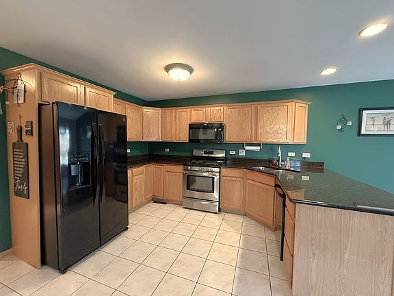 4th image of 9400 Caledonia Dr