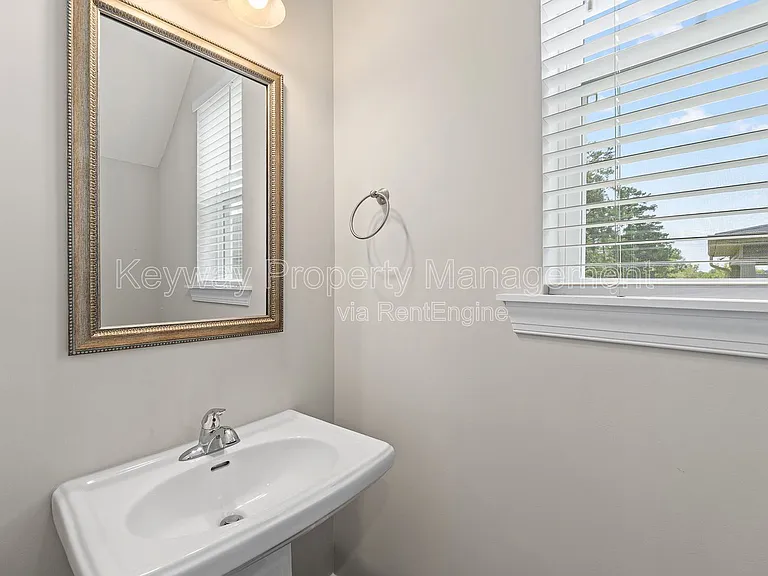 138 Candleberry Dr — Photo 4