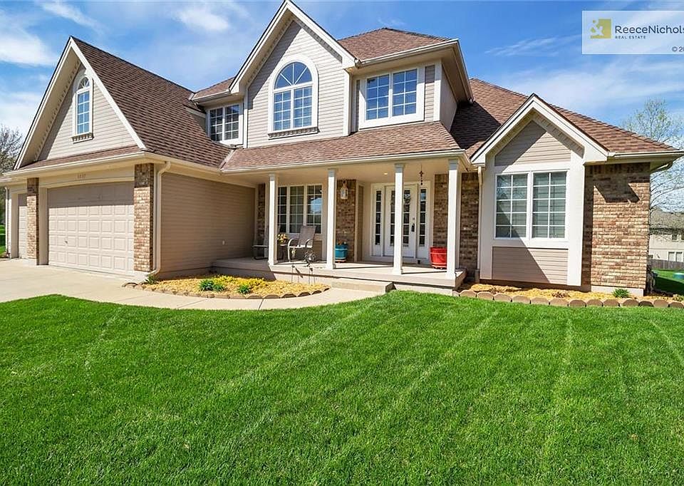 1st image of 1557 Parkside Dr