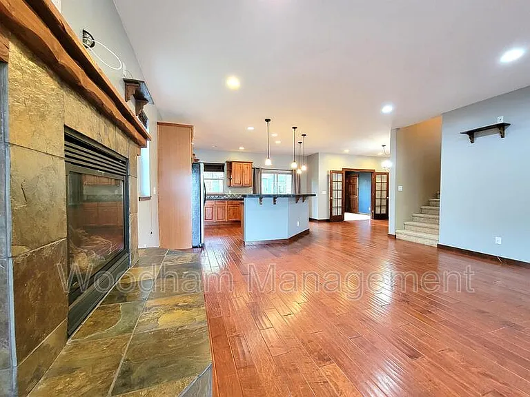 1624 Gale Ct — Photo 6