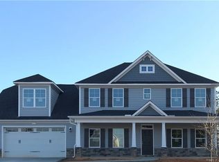 613 Planters Row, Whispering Pines, NC 28327