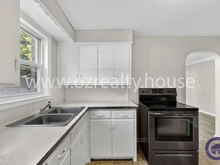 123 S Masters Ct — Photo 8