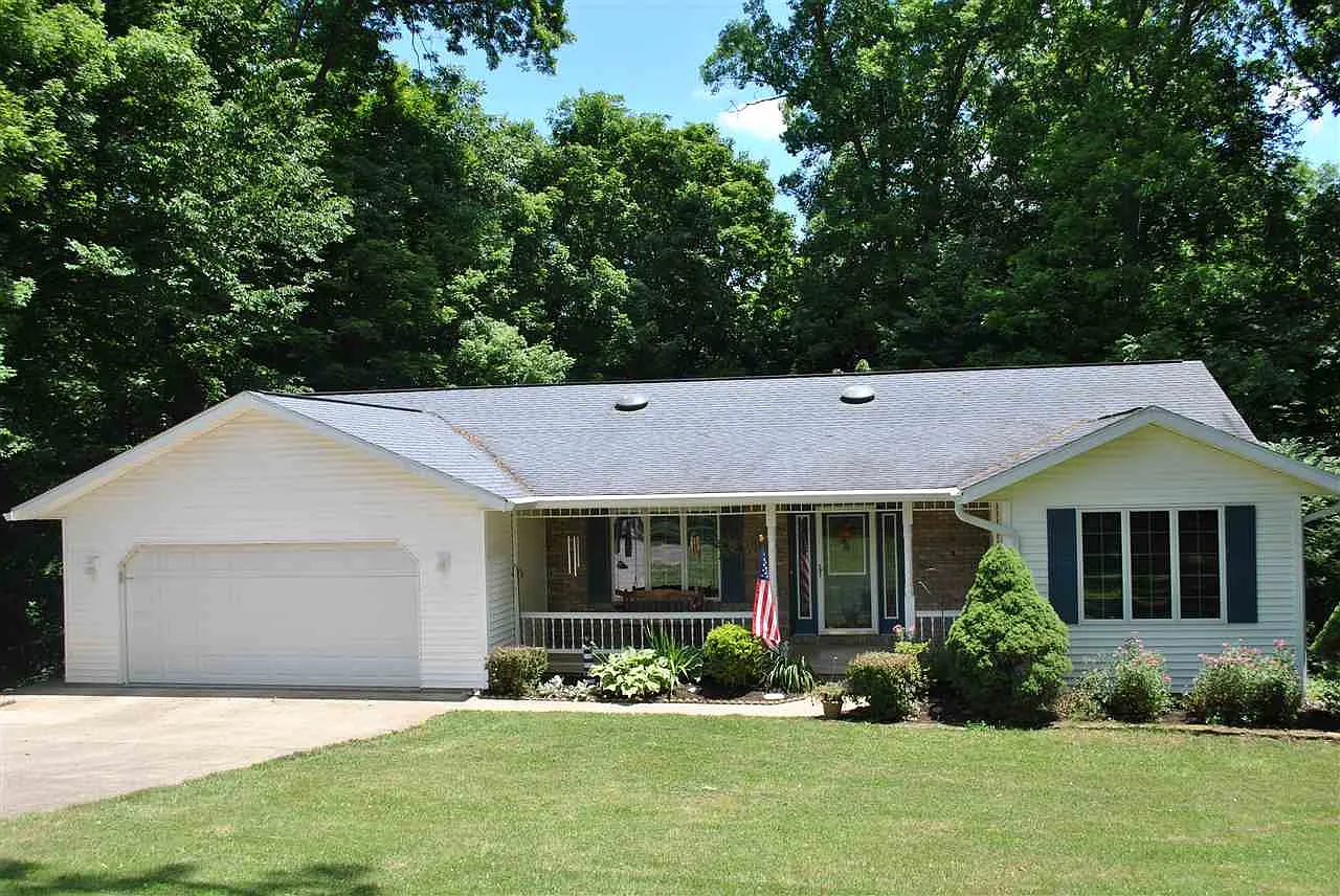 74 Foxridge Dr photo 1