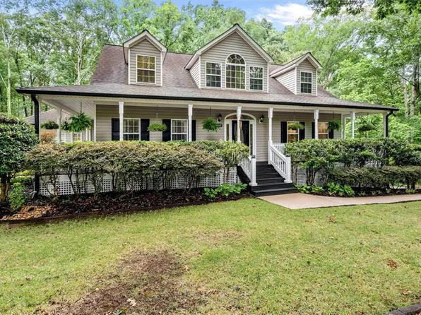 2135 Ashton Dr, Villa Rica, GA 30180