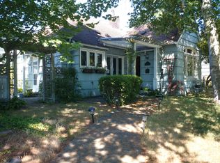 3729 42nd Ave SW, Seattle, WA 98116