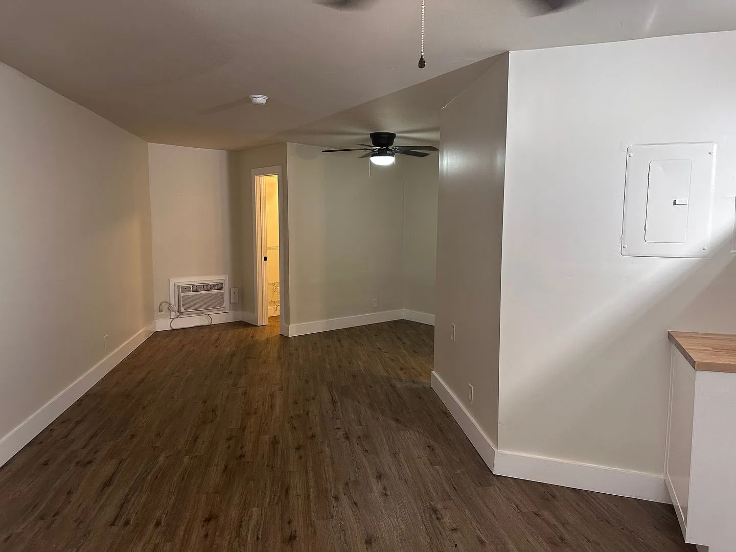 3801 Triana Blvd, Huntsville, AL 35805 — Photo 2
