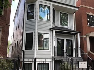 1245 W Nelson St APT 2F, Chicago, IL 60657