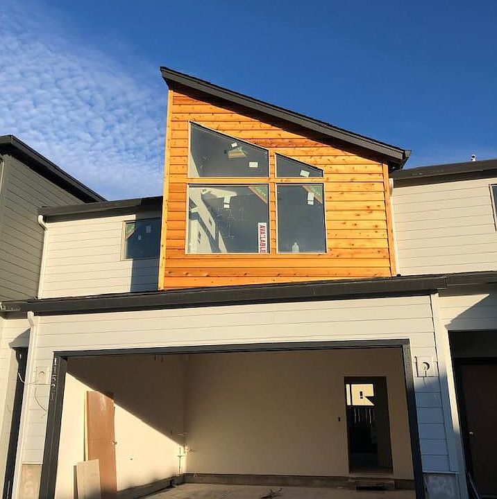 1st image of 11521 NE 124th Pl