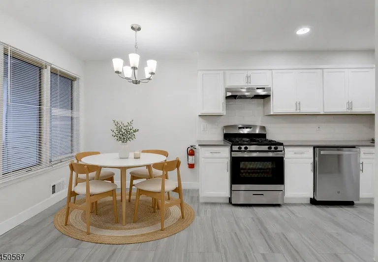 35 Reagan Way — Photo 13