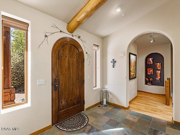 3rd image of 544 Lodge Trail Cir