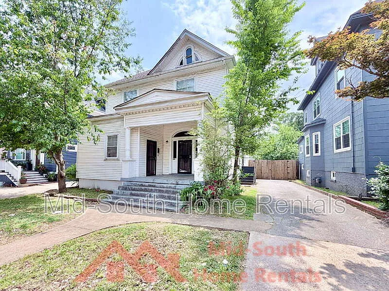 2 bed, 1.0 bath, $800 — Photo 3