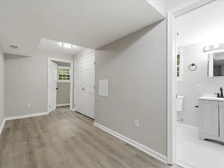 9200 Pebble Ct — Photo 27