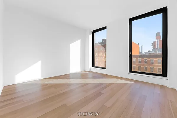 Rented by Town Residential | media 28