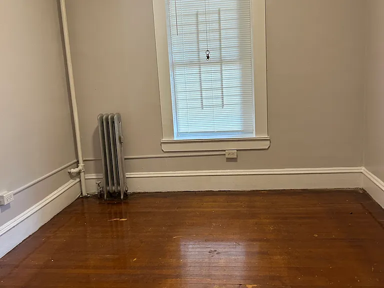 211 Walnut St #2R — Photo 13