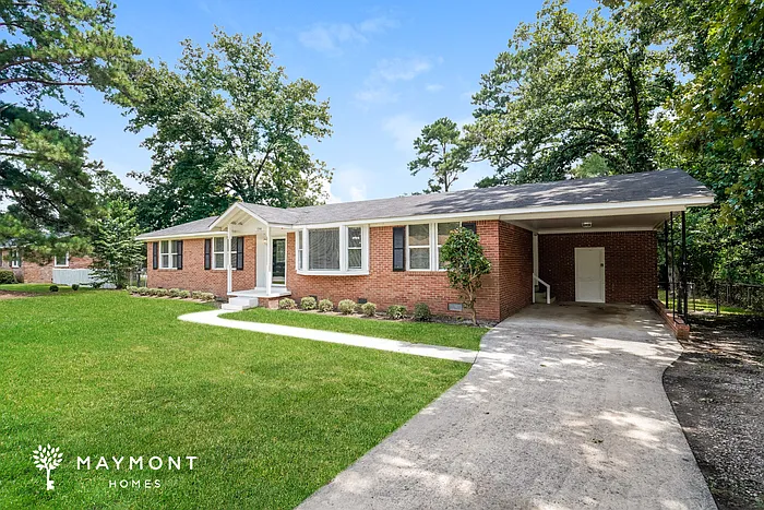 3 bed, 2.0 bath, 1572 sqft, $1,795 — Photo 3