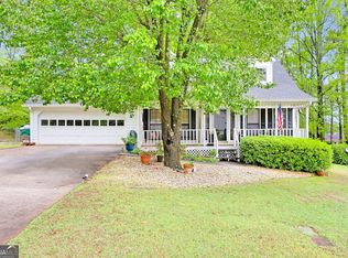 403 Rustic Ridge Cir, Lawrenceville, GA 30043