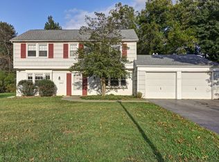 24 Imperia Pl, Matawan, NJ 07747