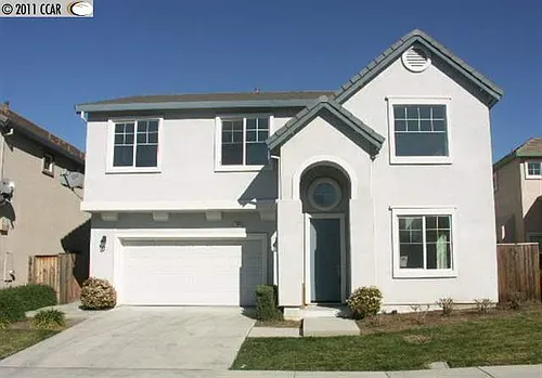 348 Foxglove St Photo 1